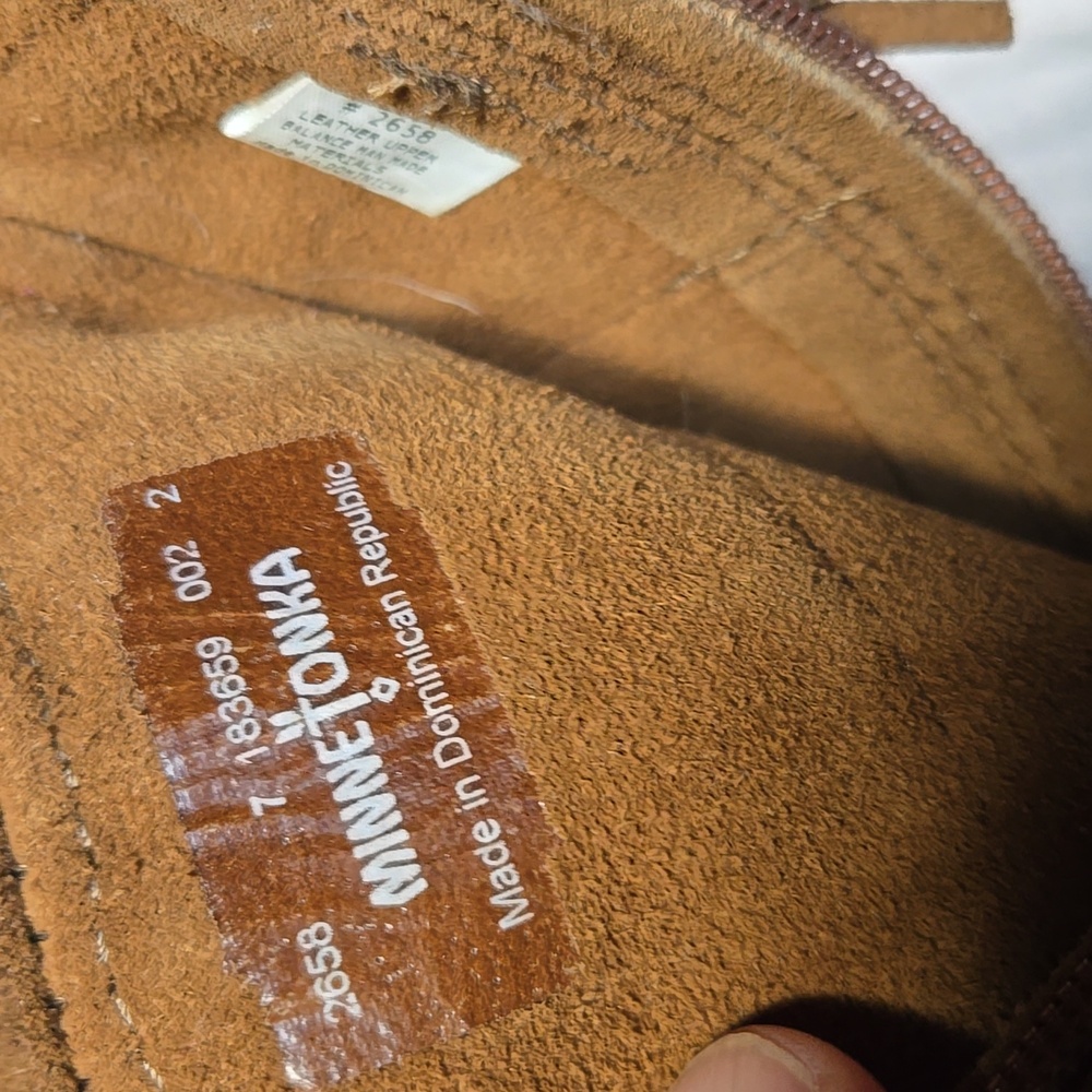 MINNETONKA Fringe Boots - Picture 4 of 4